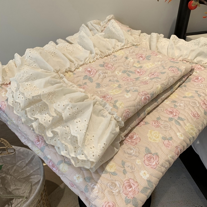 91家纺网 家纺一手货源 找家纺 莱豫家纺 2025春夏新款纯棉全棉花边款床盖三件套 蔷薇