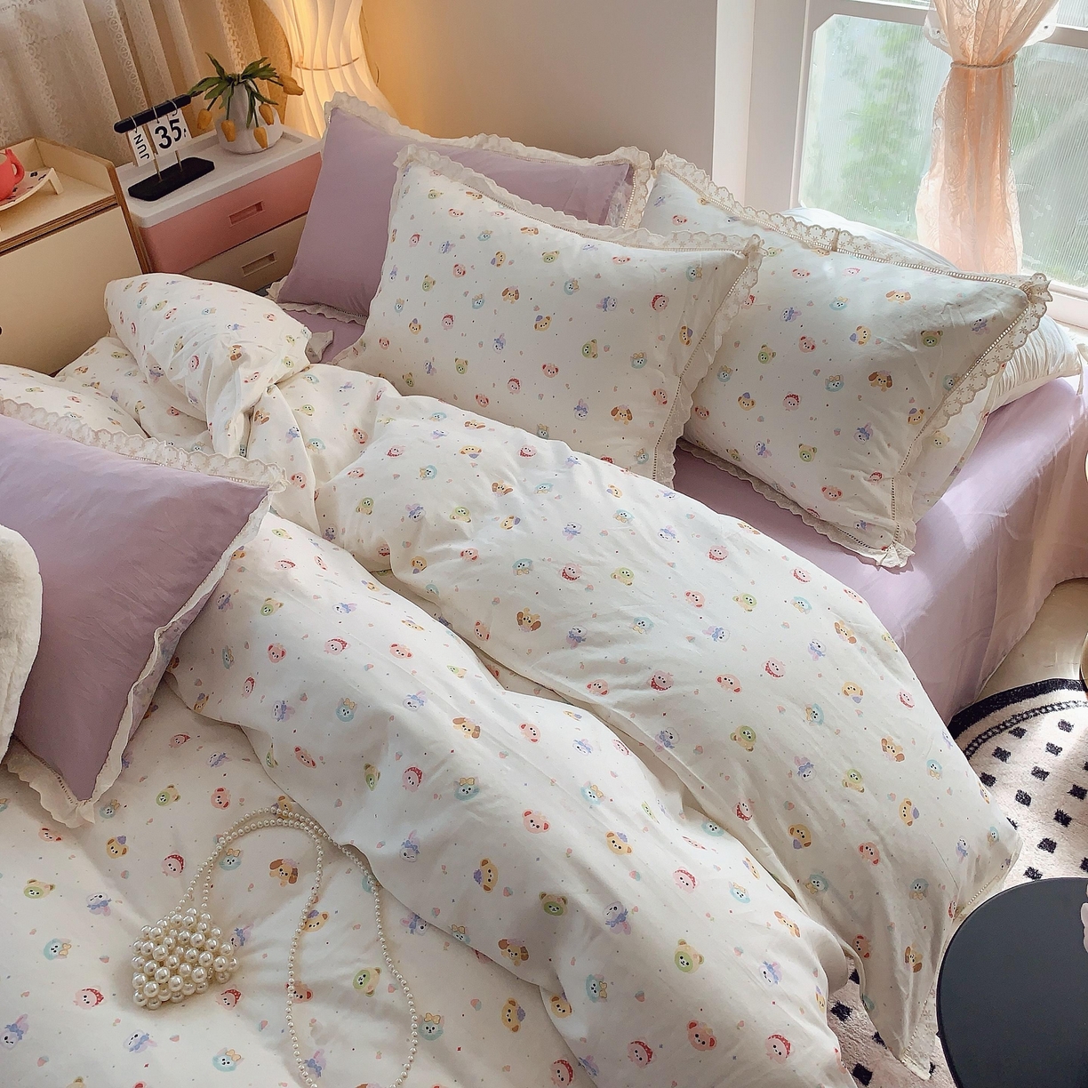 91家纺网 家纺一手货源 找家纺 莱豫家纺 2025春夏新款双层纱花边四件套 涂鸦乐园