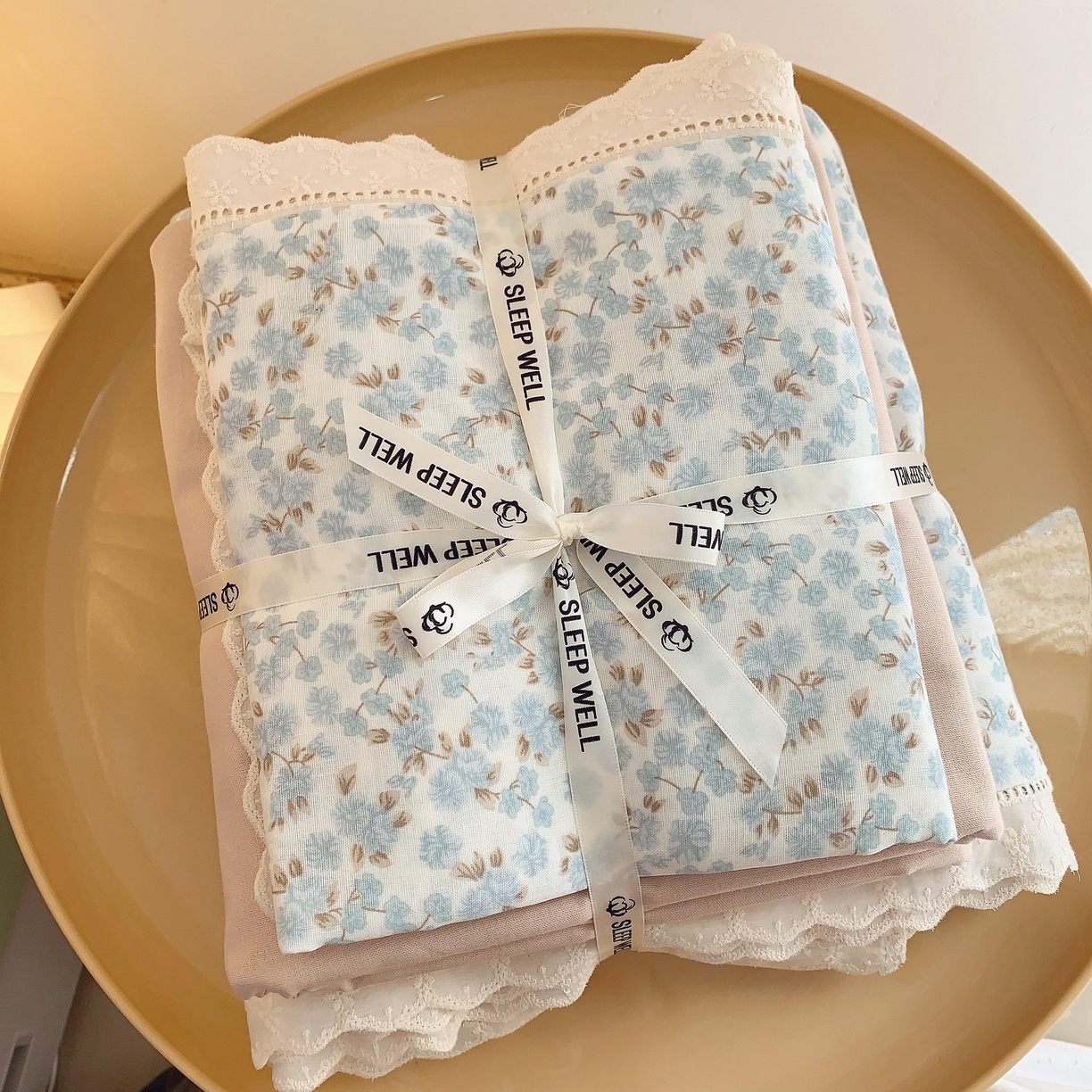 91家纺网 家纺一手货源 找家纺 莱豫家纺 2025春夏新款双层纱花边四件套 叠拍