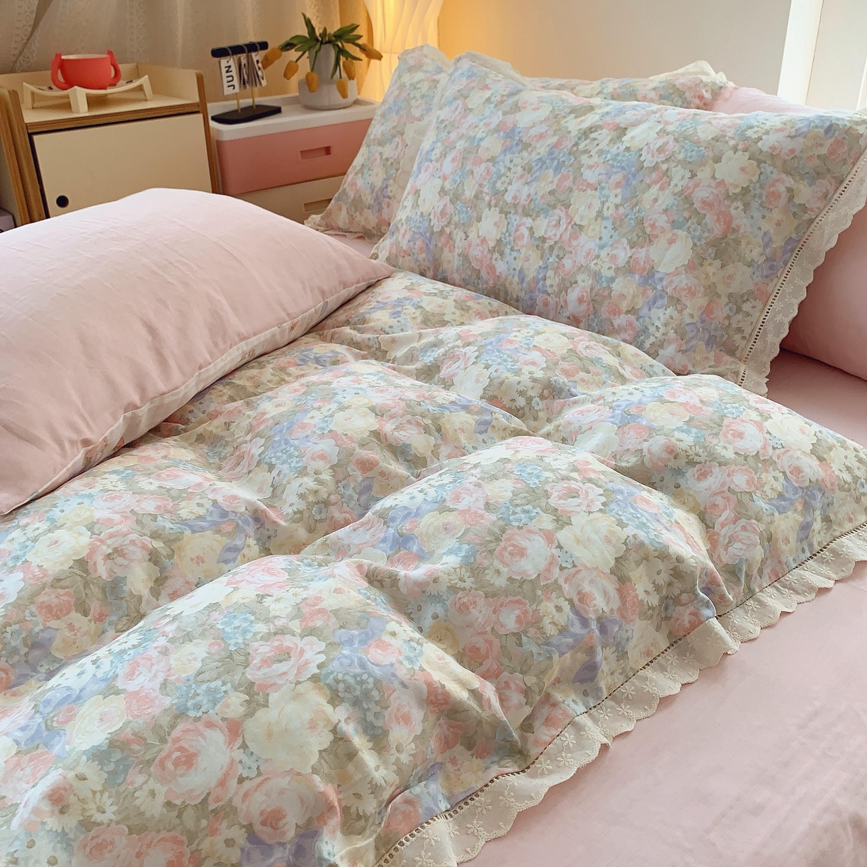 91家纺网 家纺一手货源 找家纺 莱豫家纺 2025春夏新款双层纱花边四件套 暖阳绿意