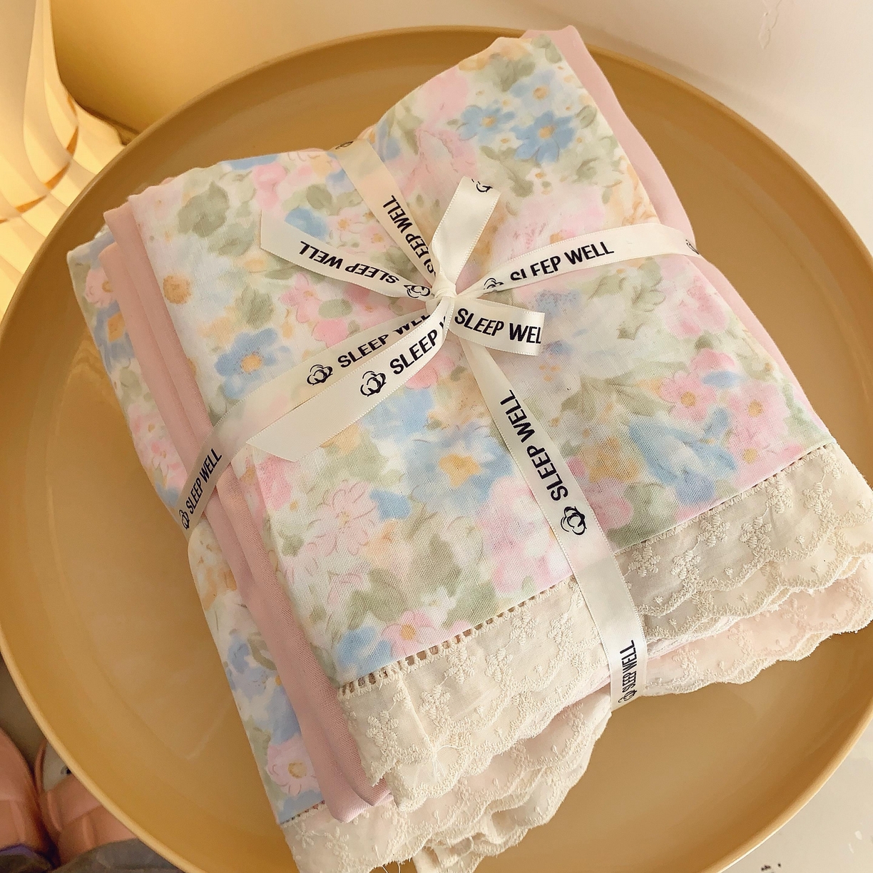 91家纺网 家纺一手货源 找家纺 莱豫家纺 2025春夏新款双层纱花边四件套 叠拍