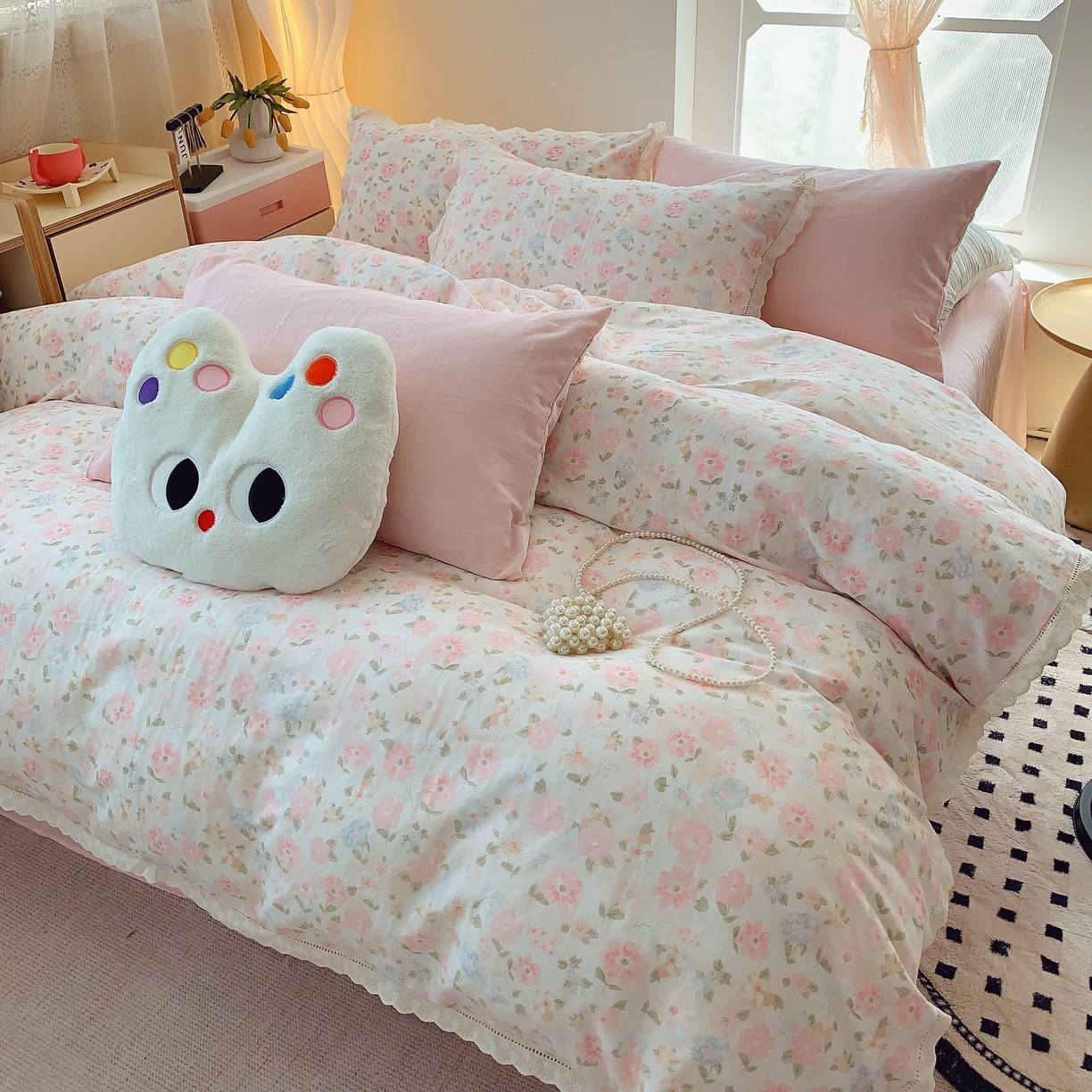 91家纺网 家纺一手货源 找家纺 莱豫家纺 2025春夏新款双层纱花边四件套 阳光花朵