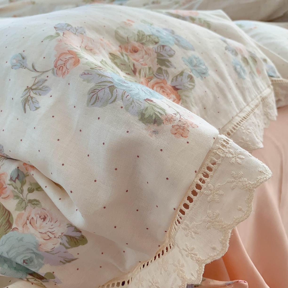 91家纺网 家纺一手货源 找家纺 莱豫家纺 2025春夏新款双层纱花边四件套 花舞轻盈