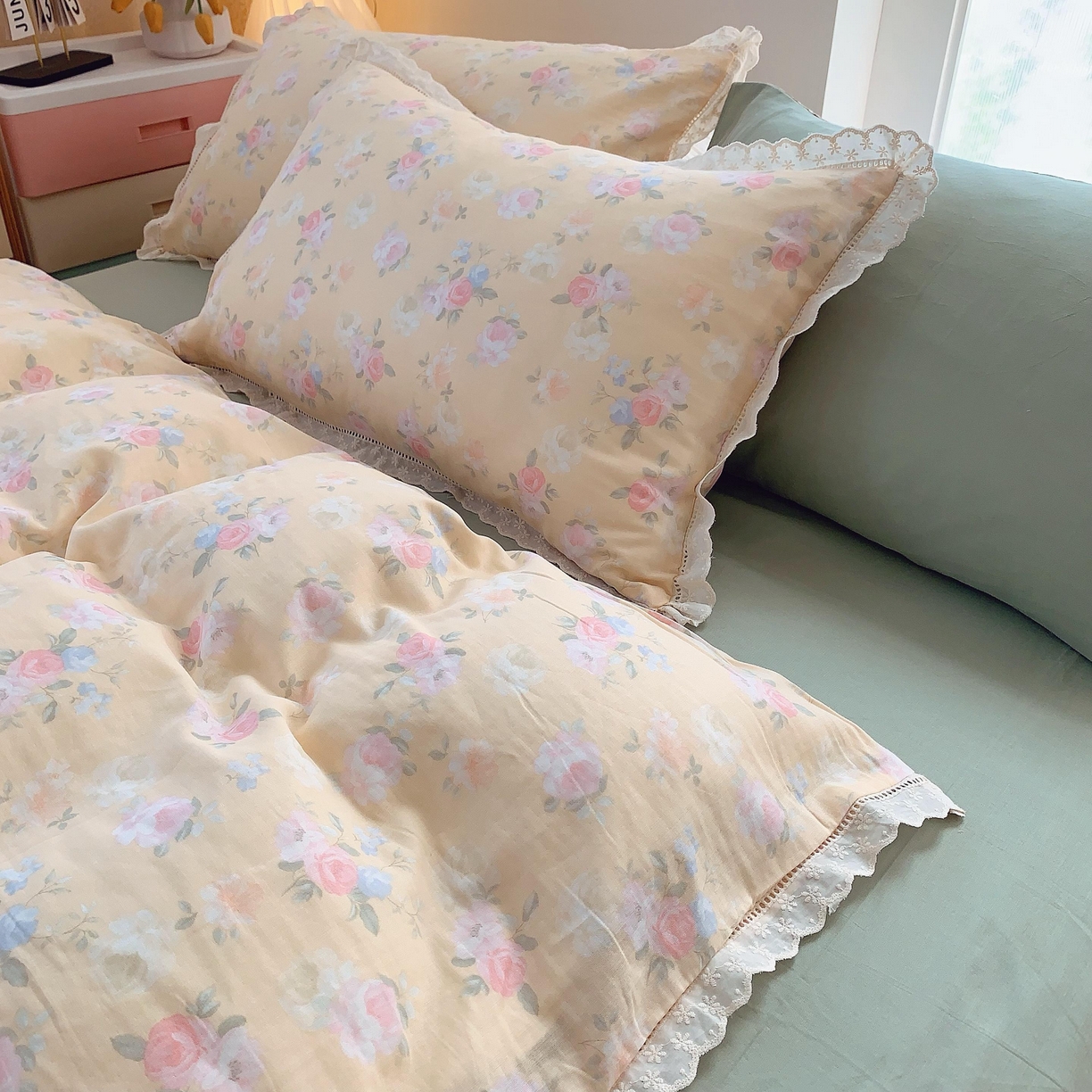 91家纺网 家纺一手货源 找家纺 莱豫家纺 2025春夏新款双层纱花边四件套 月揽千华