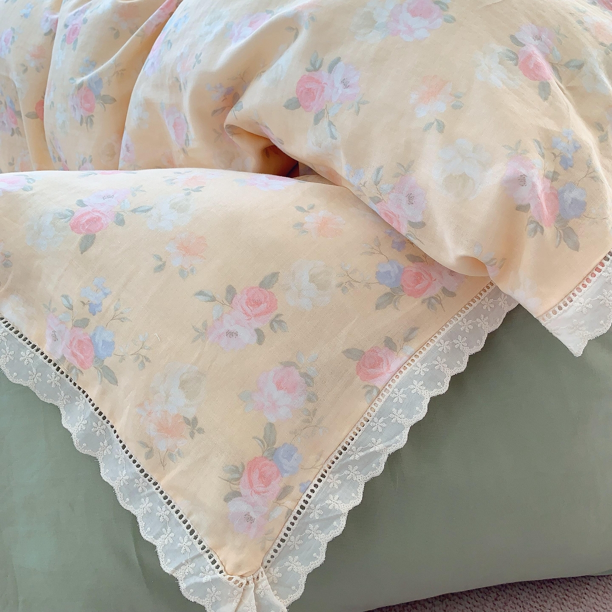 91家纺网 家纺一手货源 找家纺 莱豫家纺 2025春夏新款双层纱花边四件套 月揽千华