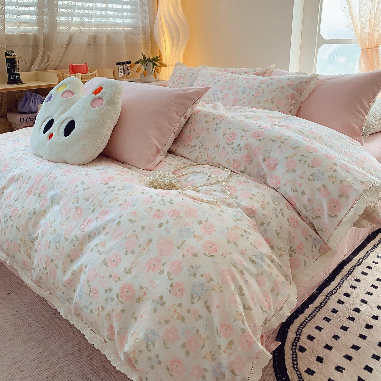 91家纺网 家纺一手货源 找家纺 莱豫家纺 2025春夏新款双层纱花边四件套 阳光花朵