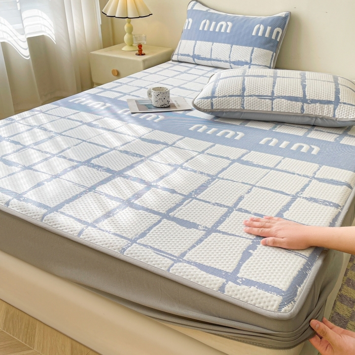 91家纺网 家纺一手货源 找家纺 （总）LIFE.丽芙 2025春夏季新品A类针织提花冰凉豆豆凉感软席床笠三件套加厚冰丝凉席床罩单件（450克）-风格一