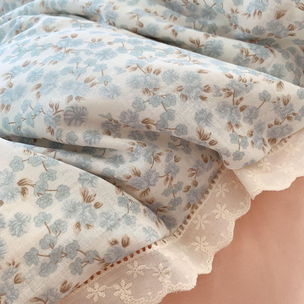 91家纺网 家纺一手货源 找家纺 莱豫家纺 2025春夏新款双层纱花边四件套 秋之寄语兰