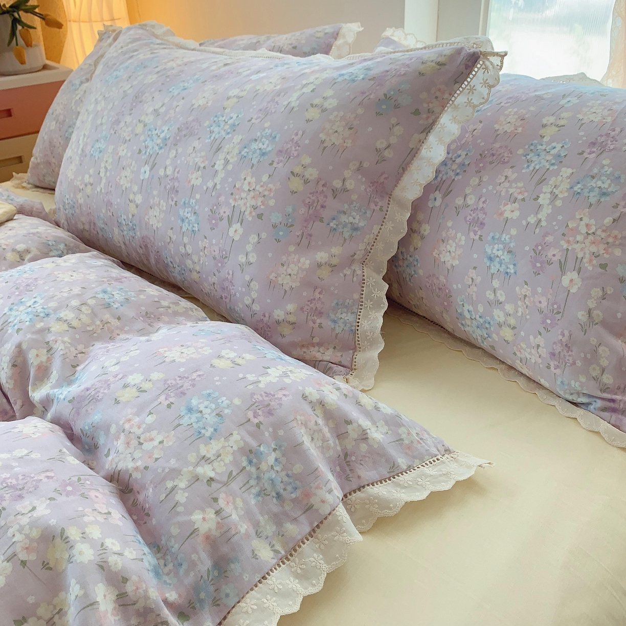 91家纺网 家纺一手货源 找家纺 莱豫家纺 2025春夏新款双层纱花边四件套 花海恋人紫