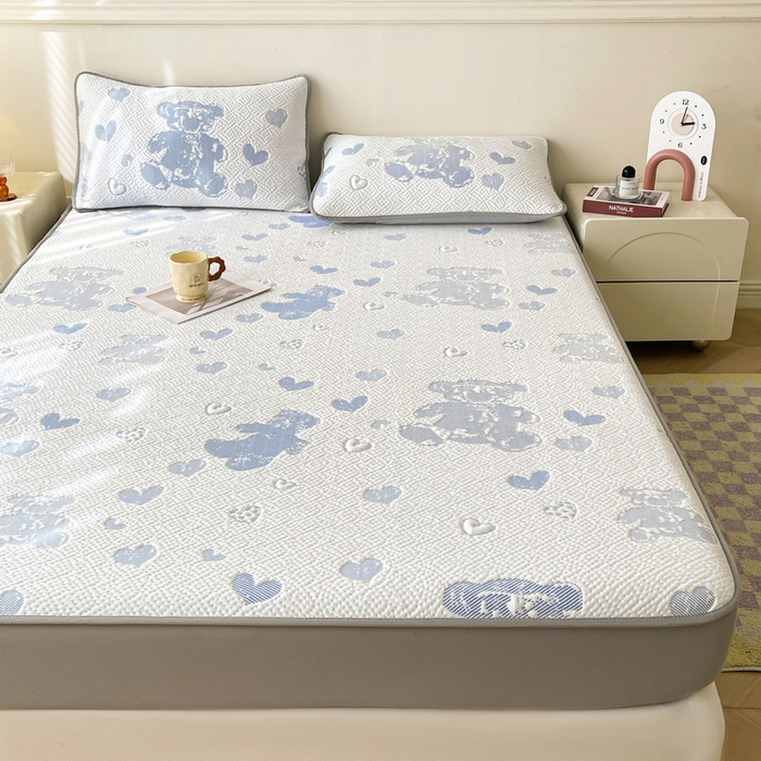 91家纺网 家纺一手货源 找家纺 LIFE.丽芙 2025春夏季新品A类针织提花冰凉豆豆凉感软席床笠三件套加厚冰丝凉席床罩单件（450克）-风格一 熊世界-海蓝