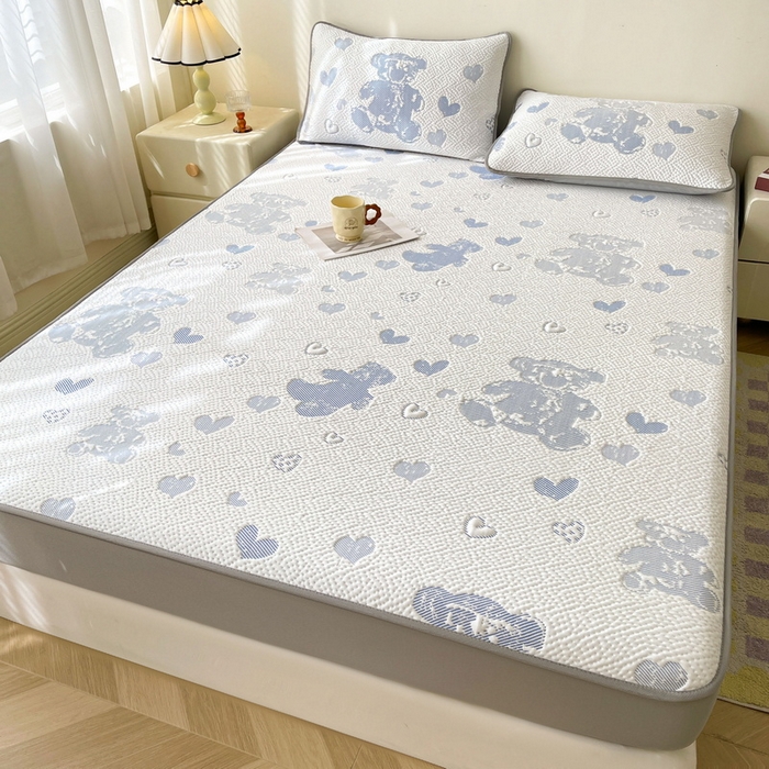 91家纺网 家纺一手货源 找家纺 LIFE.丽芙 2025春夏季新品A类针织提花冰凉豆豆凉感软席床笠三件套加厚冰丝凉席床罩单件（450克）-风格一 熊世界-海蓝