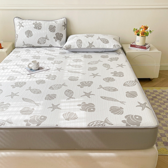 91家纺网 家纺一手货源 找家纺 LIFE.丽芙 2025春夏季新品A类针织提花冰凉豆豆凉感软席床笠三件套加厚冰丝凉席床罩单件（450克）-风格一 海底世界-灰