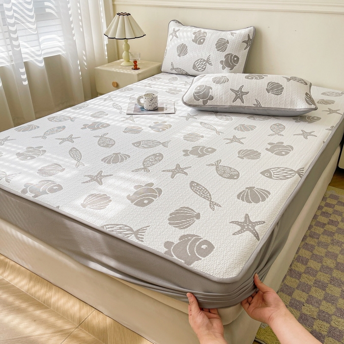 91家纺网 家纺一手货源 找家纺 LIFE.丽芙 2025春夏季新品A类针织提花冰凉豆豆凉感软席床笠三件套加厚冰丝凉席床罩单件（450克）-风格一 海底世界-灰