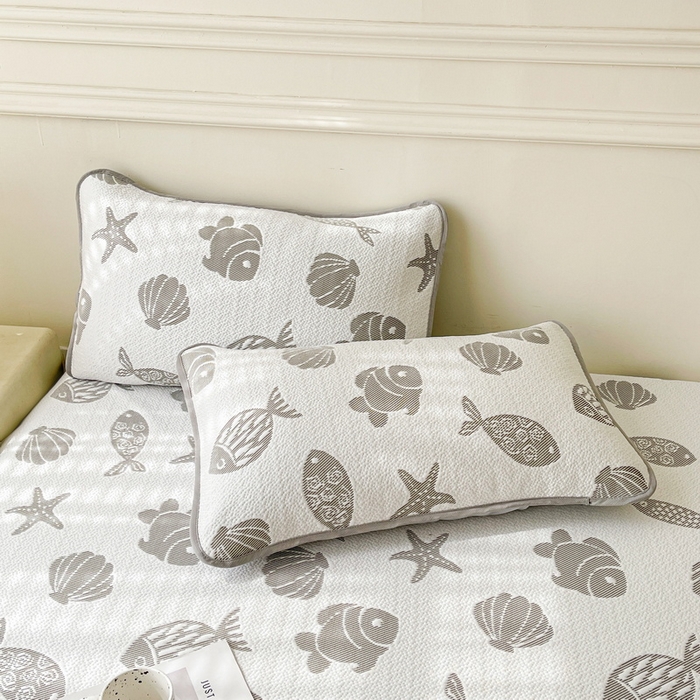 91家纺网 家纺一手货源 找家纺 LIFE.丽芙 2025春夏季新品A类针织提花冰凉豆豆凉感软席床笠三件套加厚冰丝凉席床罩单件（450克）-风格一 海底世界-灰