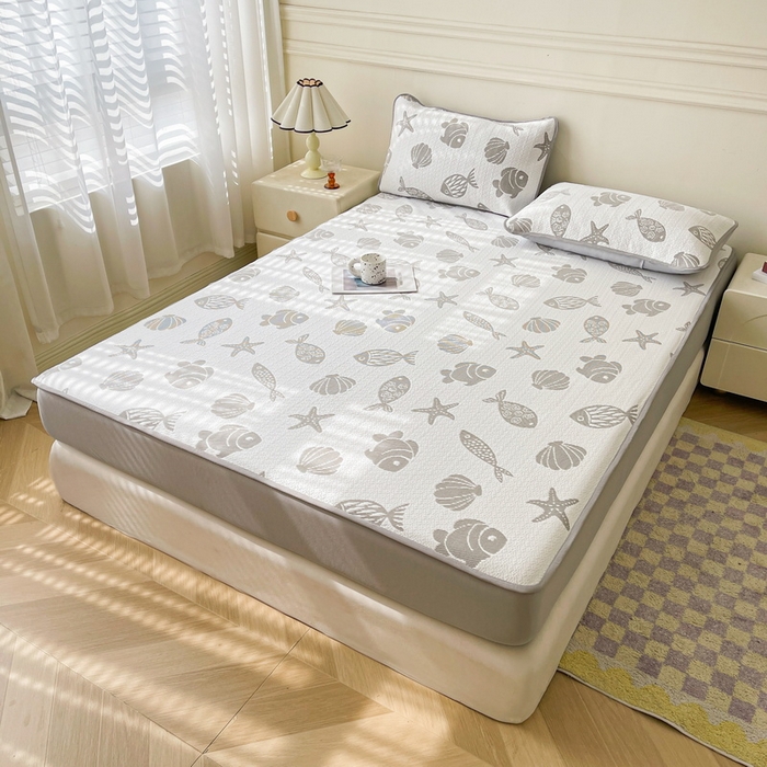 91家纺网 家纺一手货源 找家纺 LIFE.丽芙 2025春夏季新品A类针织提花冰凉豆豆凉感软席床笠三件套加厚冰丝凉席床罩单件（450克）-风格一 海底世界-灰