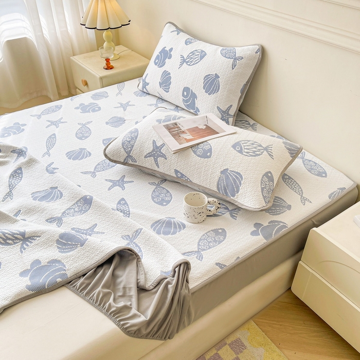 91家纺网 家纺一手货源 找家纺 LIFE.丽芙 2025春夏季新品A类针织提花冰凉豆豆凉感软席床笠三件套加厚冰丝凉席床罩单件（450克）-风格一 海底世界-海蓝