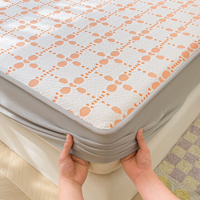 91家纺网 家纺一手货源 找家纺 LIFE.丽芙 2025春夏季新品A类针织提花冰凉豆豆凉感软席床笠三件套加厚冰丝凉席床罩单件（450克）-风格一 维塔-橘