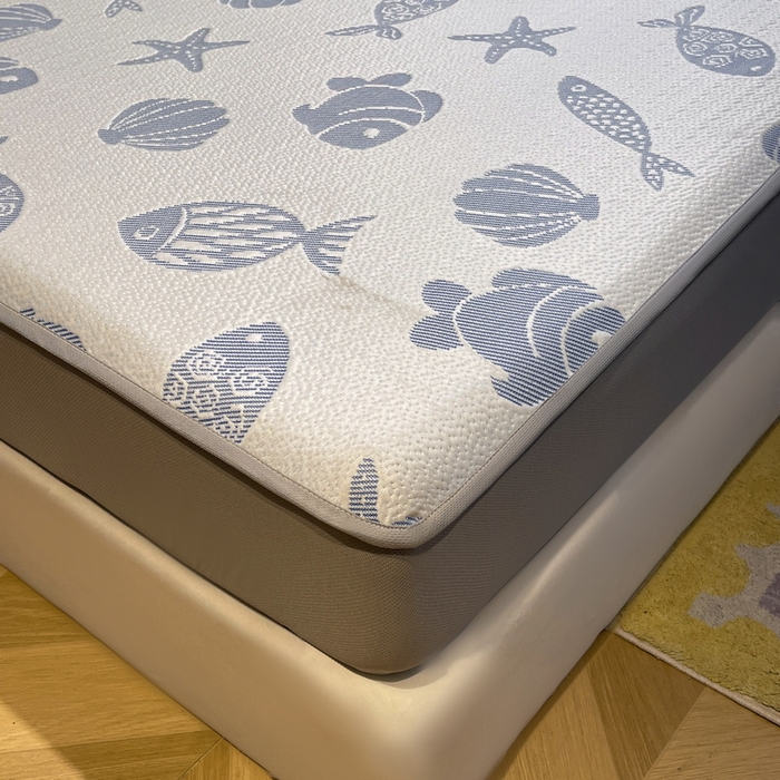 91家纺网 家纺一手货源 找家纺 LIFE.丽芙 2025春夏季新品A类针织提花冰凉豆豆凉感软席床笠三件套加厚冰丝凉席床罩单件（450克）-风格二 海底世界-海蓝