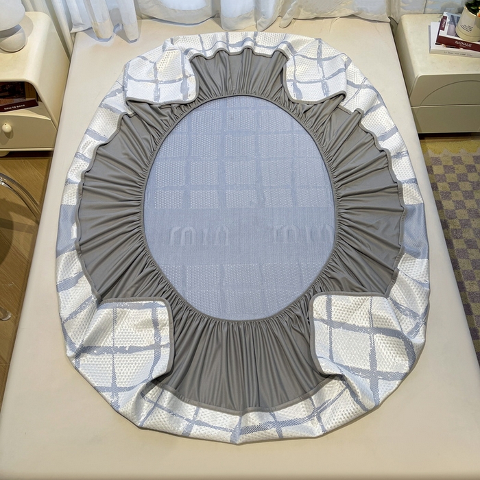 91家纺网 家纺一手货源 找家纺 LIFE.丽芙 2025春夏季新品A类针织提花冰凉豆豆凉感软席床笠三件套加厚冰丝凉席床罩单件（450克）-风格二 几何字母-海蓝