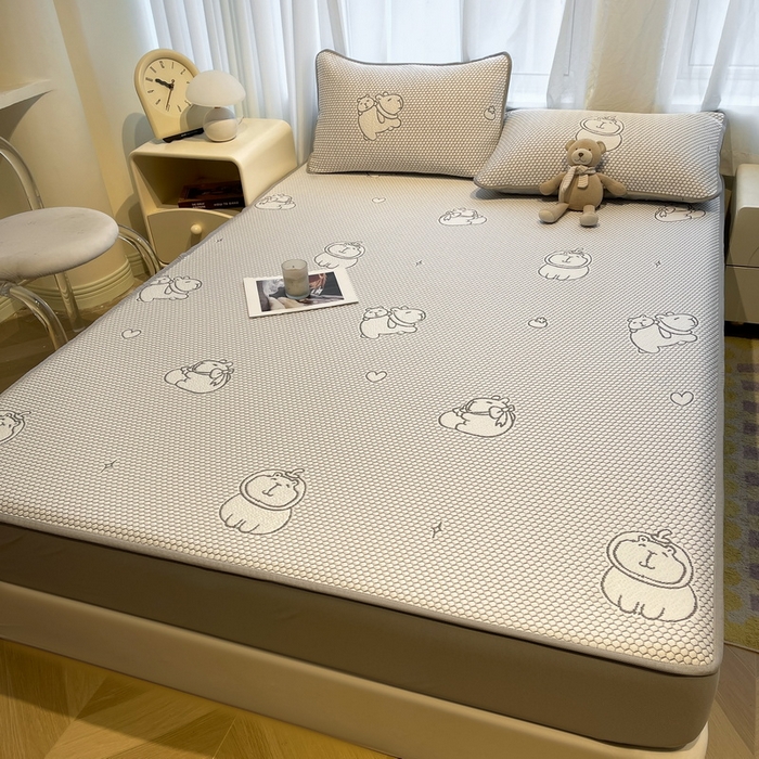 91家纺网 家纺一手货源 找家纺 LIFE.丽芙 2025春夏季新品A类针织提花冰凉豆豆凉感软席床笠三件套加厚冰丝凉席床罩单件（450克）-风格二 卡皮巴拉-灰