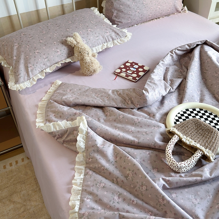 91家纺网 家纺一手货源 找家纺 绫韵家纺 2025新品夏季韩式浪漫小花边空调被夏被薄被子套件系列 紫洋兰