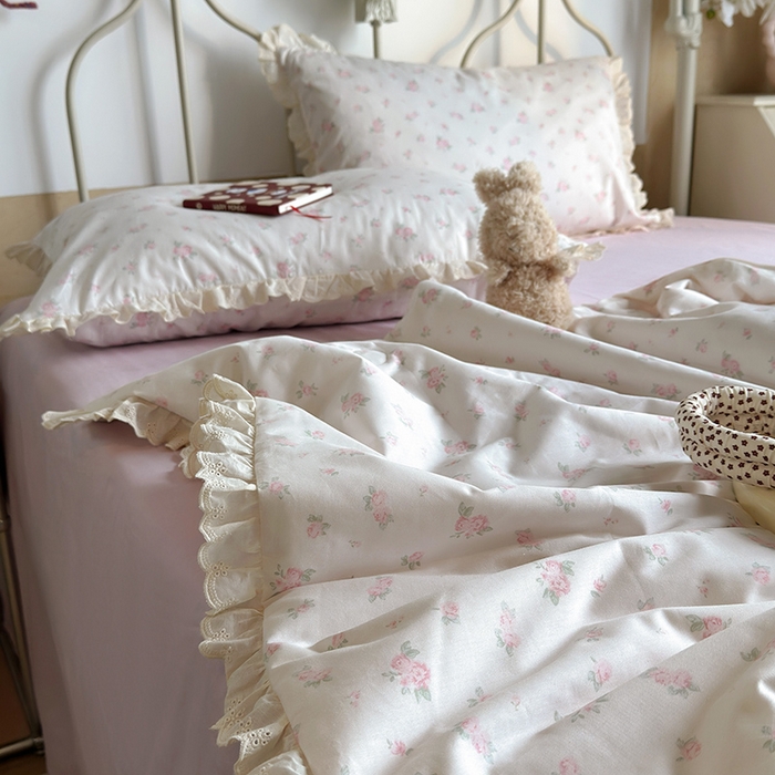 91家纺网 家纺一手货源 找家纺 绫韵家纺 2025新品夏季韩式浪漫小花边空调被夏被薄被子套件系列 艾米丽