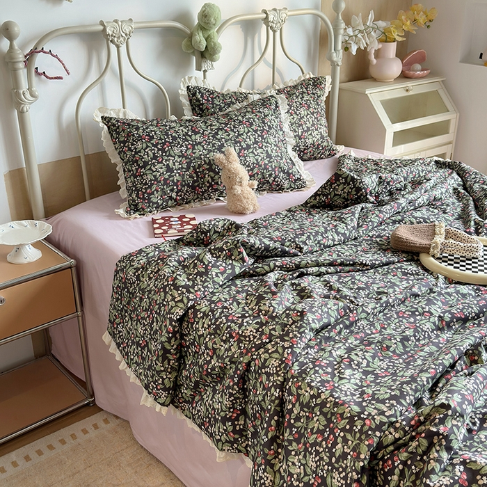 91家纺网 家纺一手货源 找家纺 绫韵家纺 2025新品夏季韩式浪漫小花边空调被夏被薄被子套件系列 长相思