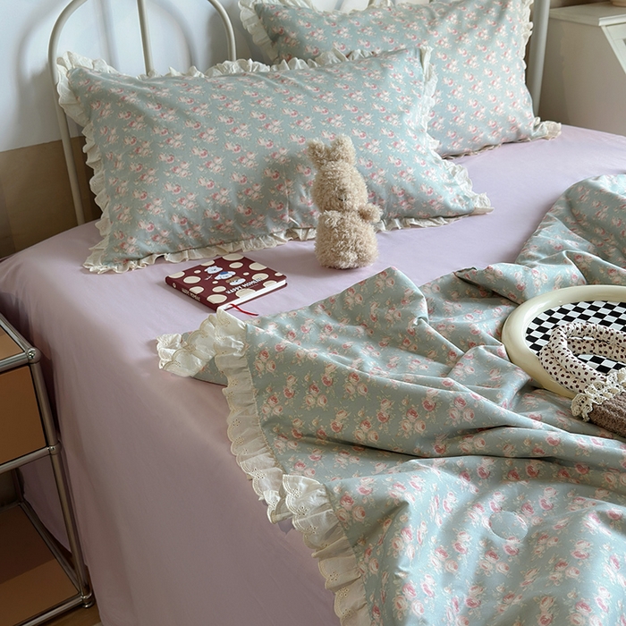 91家纺网 家纺一手货源 找家纺 绫韵家纺 2025新品夏季韩式浪漫小花边空调被夏被薄被子套件系列 黛蕊幽梦