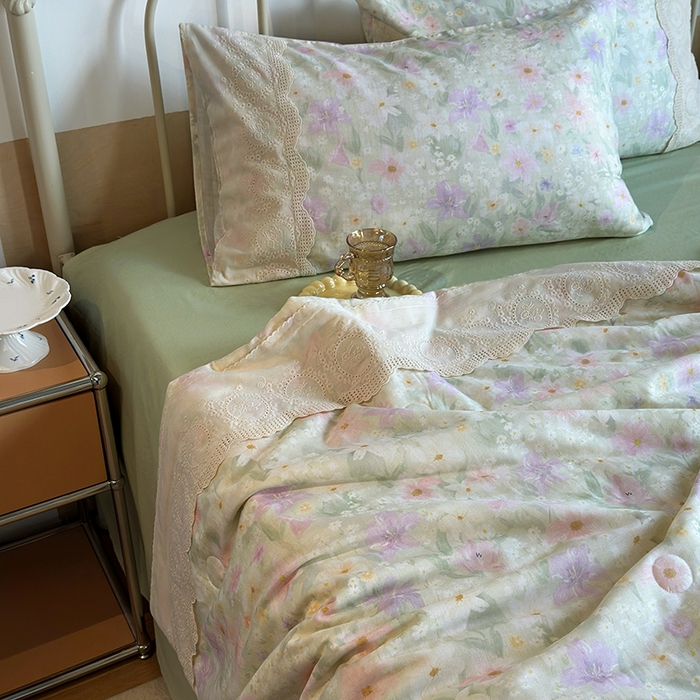 91家纺网 家纺一手货源 找家纺 绫韵家纺 2025夏季新品A类全棉纯棉双层纱法式大花边夏被空调被四件套 仲夏之夜