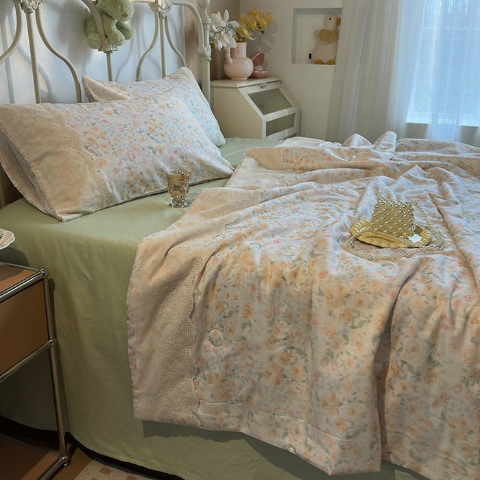 91家纺网 家纺一手货源 找家纺 绫韵家纺 2025夏季新品A类全棉纯棉双层纱法式大花边夏被空调被四件套 月朦胧-黄