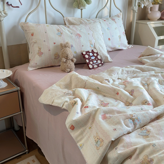 91家纺网 家纺一手货源 找家纺 绫韵家纺 2025夏季新品A类全棉纯棉双层纱法式大花边夏被空调被四件套 茉叶