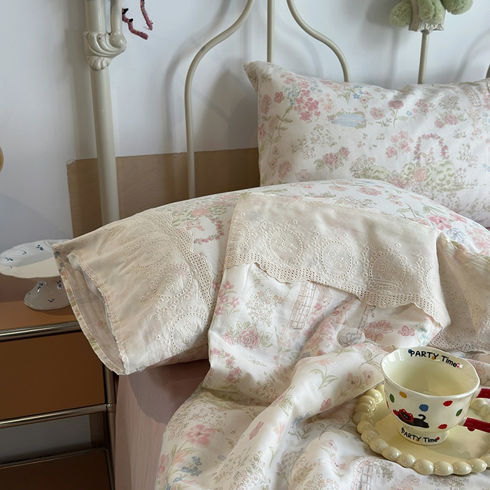 91家纺网 家纺一手货源 找家纺 绫韵家纺 2025夏季新品A类全棉纯棉双层纱法式大花边夏被空调被四件套 庄园秘境