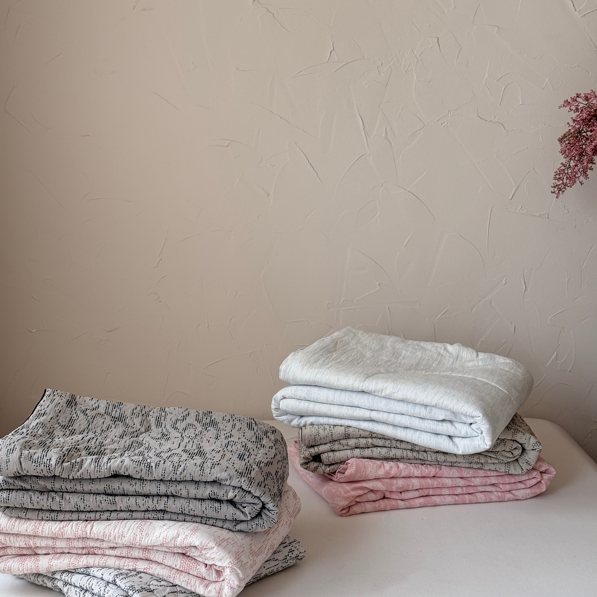 91家纺网 家纺一手货源 找家纺 （总）山舍家居 2025春夏新款色织针刺子提花夏被夏凉被空调被四件套