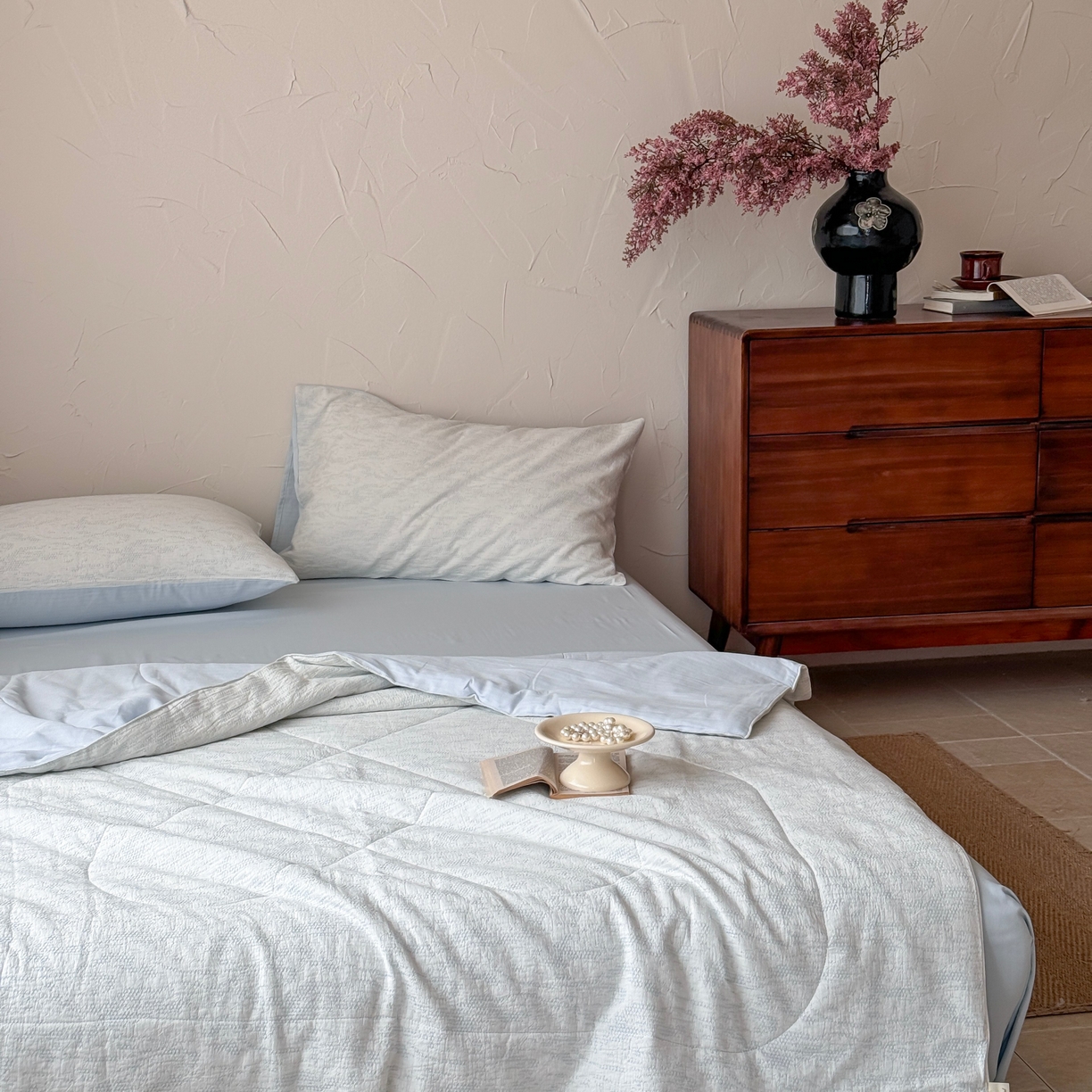 91家纺网 家纺一手货源 找家纺 山舍家居 2025春夏新款色织针刺子提花夏被夏凉被空调被四件套 无由-蓝