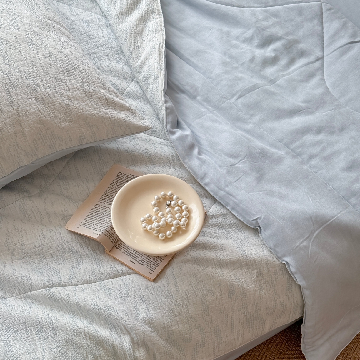 91家纺网 家纺一手货源 找家纺 山舍家居 2025春夏新款色织针刺子提花夏被夏凉被空调被四件套 无由-蓝