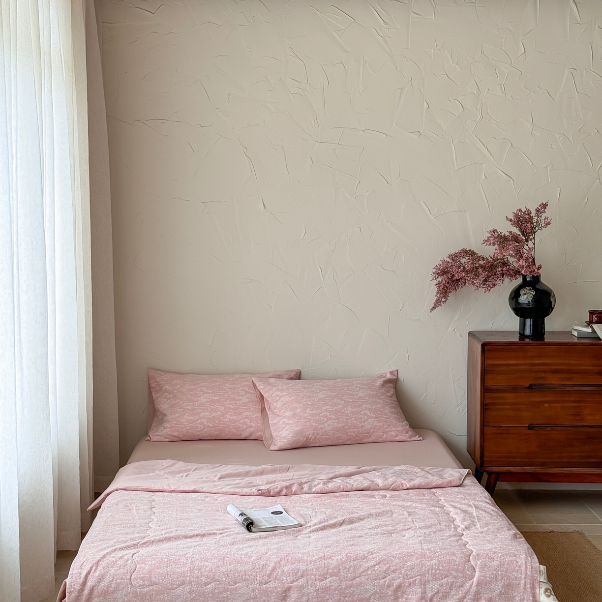 91家纺网 家纺一手货源 找家纺 山舍家居 2025春夏新款色织针刺子提花夏被夏凉被空调被四件套 無由-粉