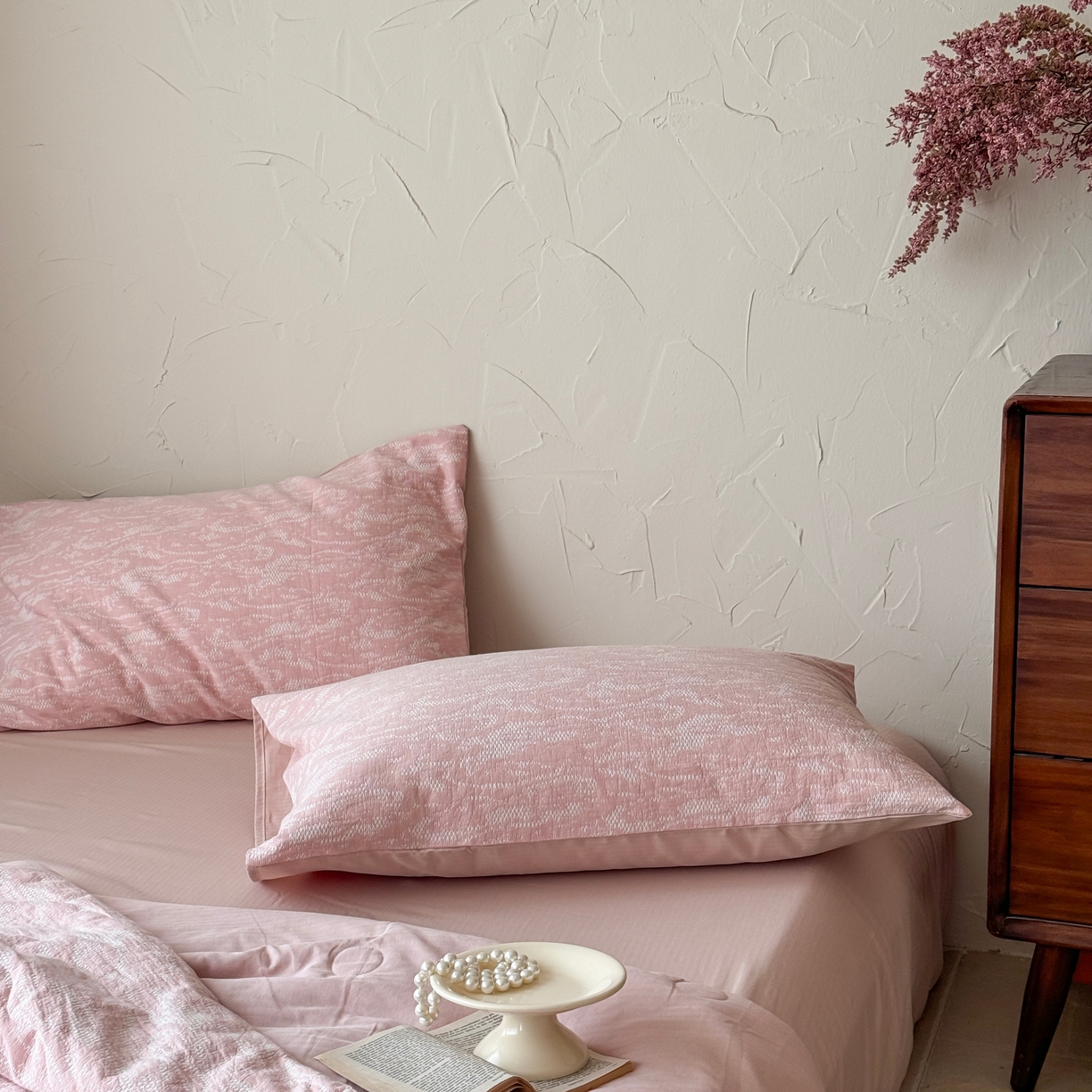 91家纺网 家纺一手货源 找家纺 山舍家居 2025春夏新款色织针刺子提花夏被夏凉被空调被四件套 無由-粉