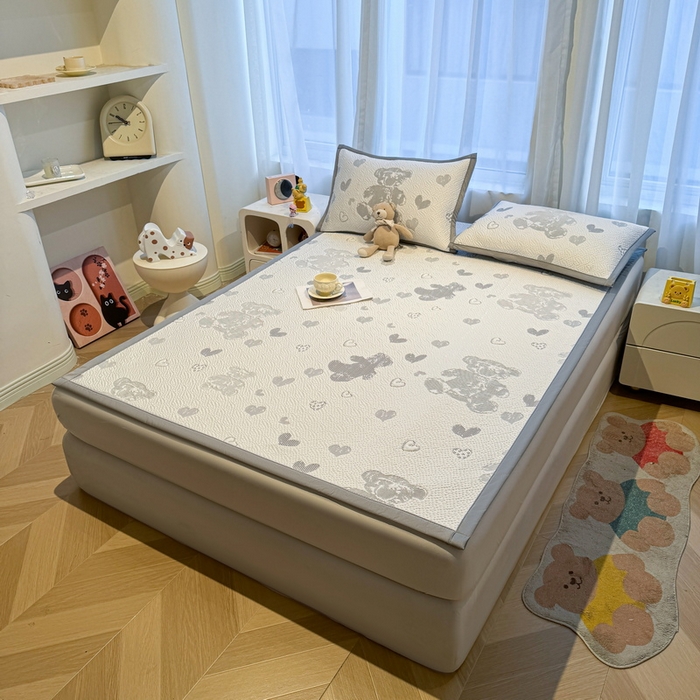 91家纺网 家纺一手货源 找家纺 （总）LIFE.丽芙 2025春夏季新品A类针织提花冰凉豆豆凉感软席子平铺绑带款冰丝凉席三件套（450克）-风格二