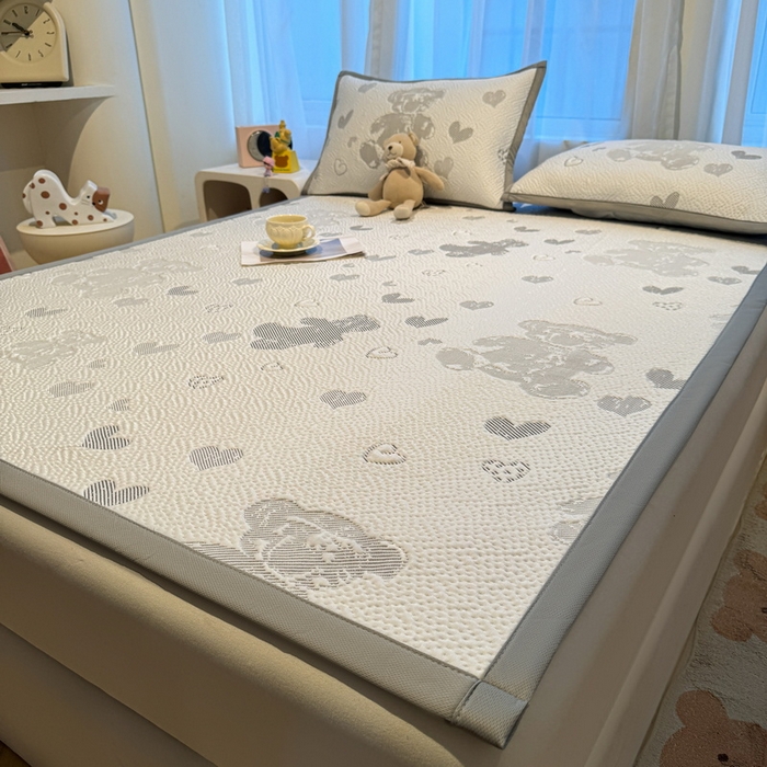 91家纺网 家纺一手货源 找家纺 （总）LIFE.丽芙 2025春夏季新品A类针织提花冰凉豆豆凉感软席子平铺绑带款冰丝凉席三件套（450克）-风格二