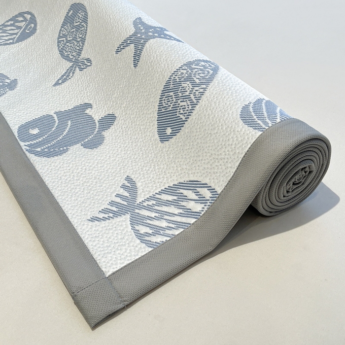 91家纺网 家纺一手货源 找家纺 LIFE.丽芙 2025春夏季新品A类针织提花冰凉豆豆凉感软席子平铺绑带款冰丝凉席三件套（450克）-风格二 海底世界-海蓝