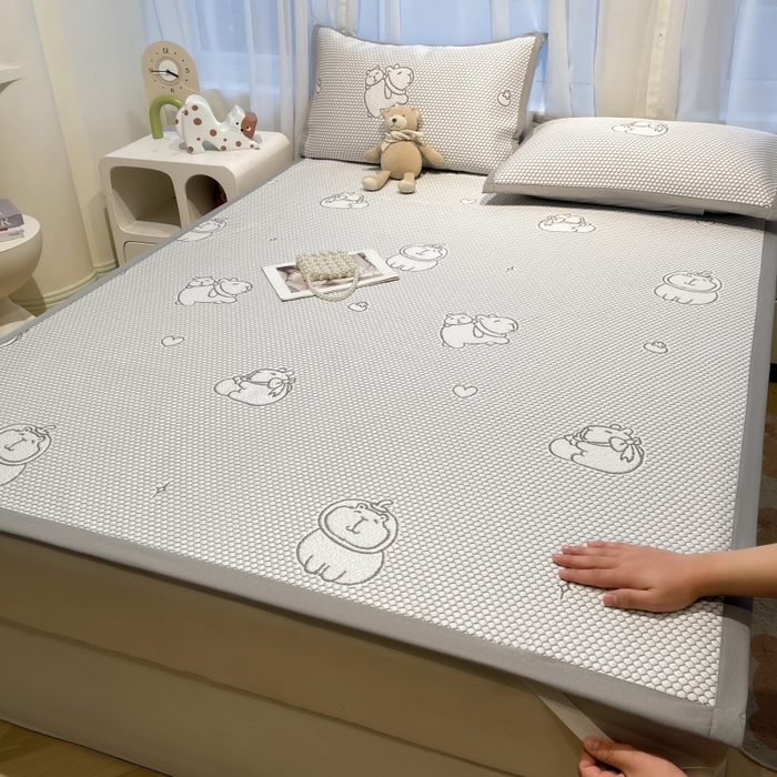 LIFE.丽芙 2025春夏季新品A类针织提花冰凉豆豆凉感软席子平铺绑带款冰丝凉席三件套（450克）-风格二 卡皮巴拉-灰