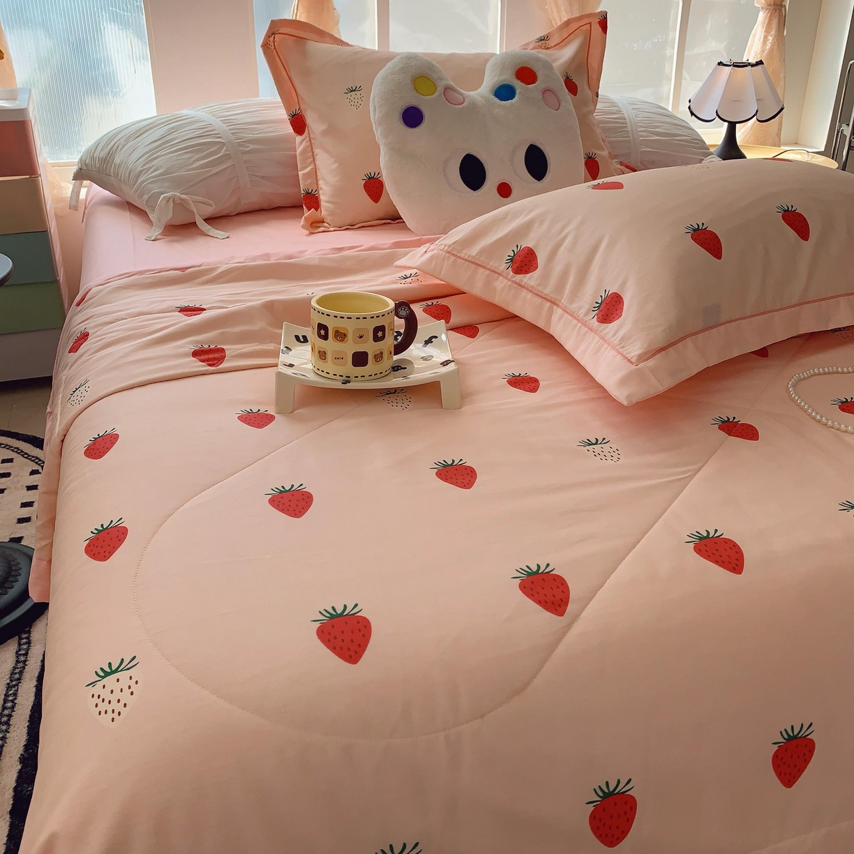 91家纺网 家纺一手货源 找家纺 莱豫家纺 2025春夏新款纯棉全棉夏被夏凉被四件套 草莓圣代