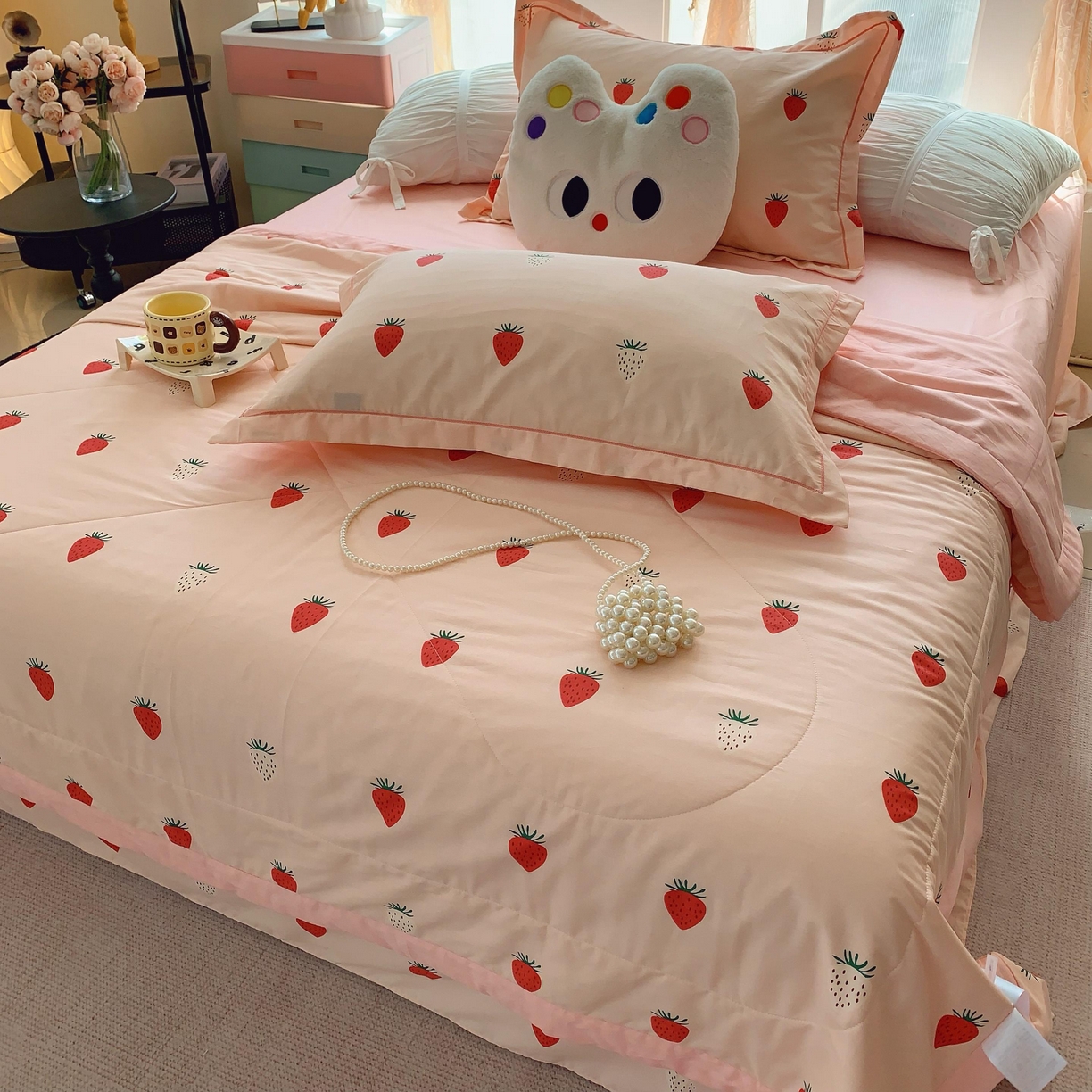 91家纺网 家纺一手货源 找家纺 莱豫家纺 2025春夏新款纯棉全棉夏被夏凉被四件套 草莓圣代