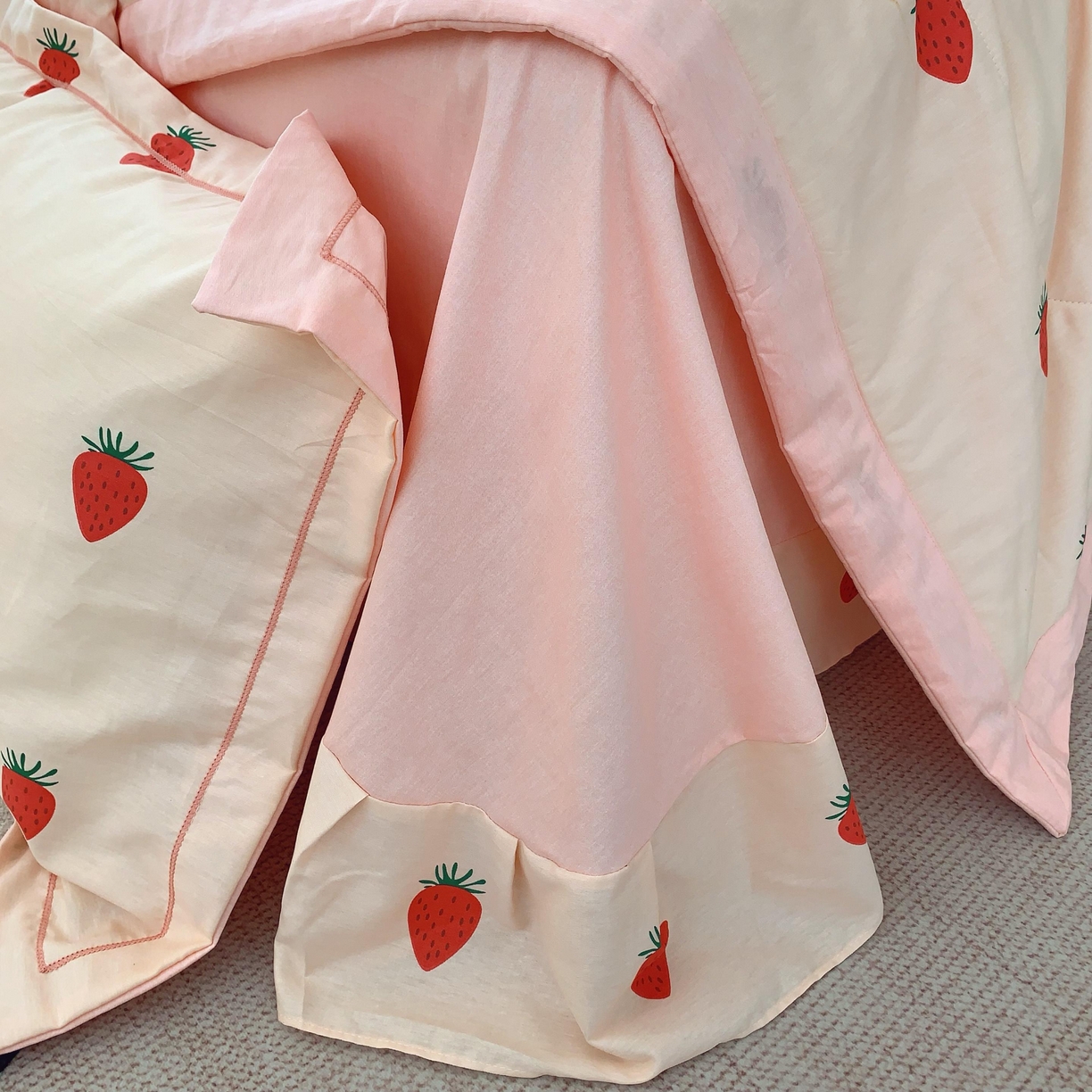 91家纺网 家纺一手货源 找家纺 莱豫家纺 2025春夏新款纯棉全棉夏被夏凉被四件套 草莓圣代