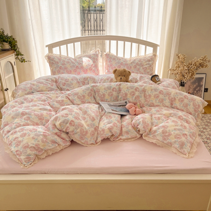 91家纺网 家纺一手货源 找家纺 （总）繁花家居 2025新款镂空白色花边直播热款四件套