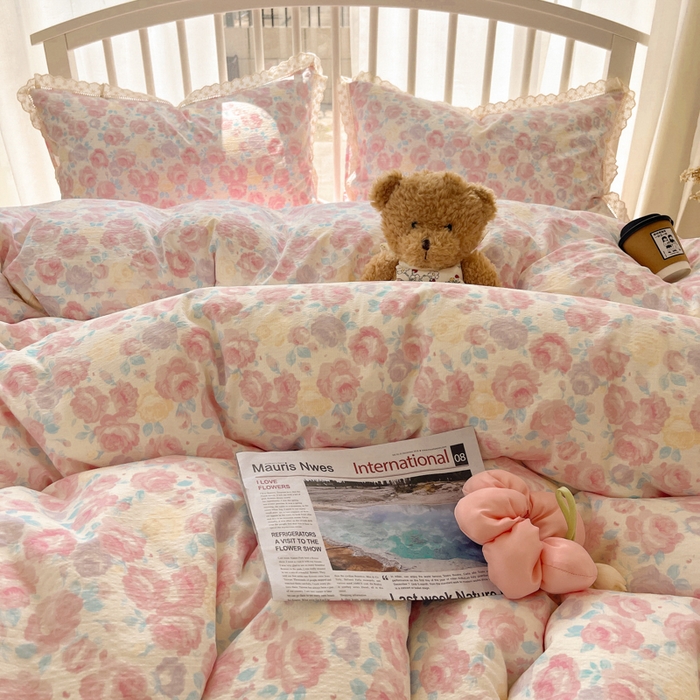 91家纺网 家纺一手货源 找家纺 （总）繁花家居 2025新款镂空白色花边直播热款四件套