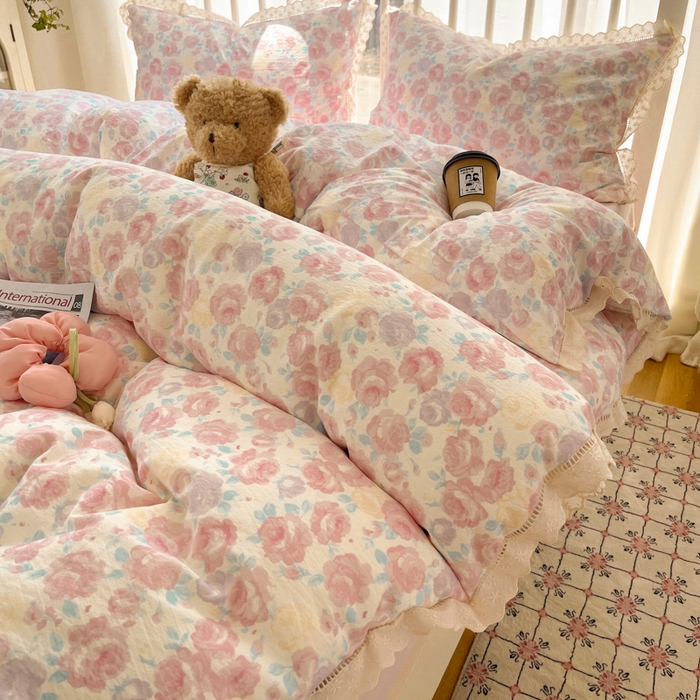 91家纺网 家纺一手货源 找家纺 （总）繁花家居 2025新款镂空白色花边直播热款四件套