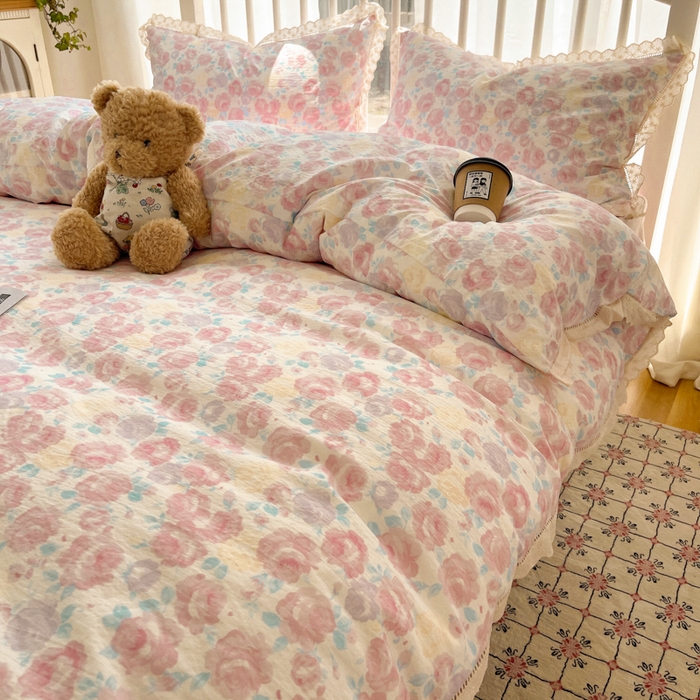 91家纺网 家纺一手货源 找家纺 （总）繁花家居 2025新款镂空白色花边直播热款四件套