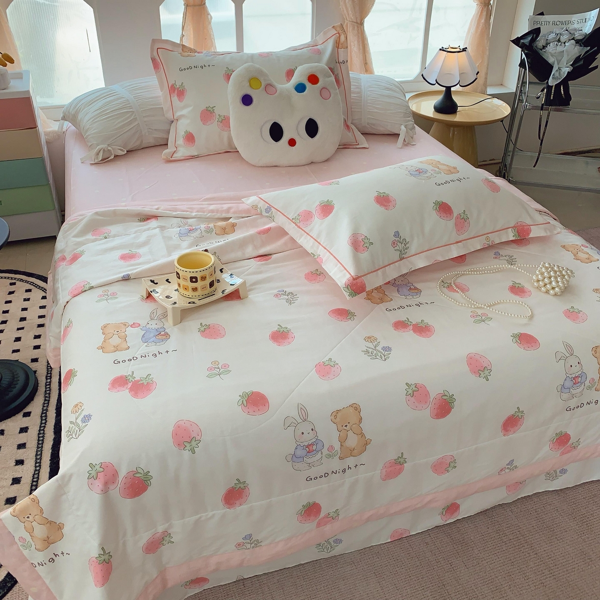 91家纺网 家纺一手货源 找家纺 莱豫家纺 2025春夏新款纯棉全棉夏被夏凉被四件套 草莓兔