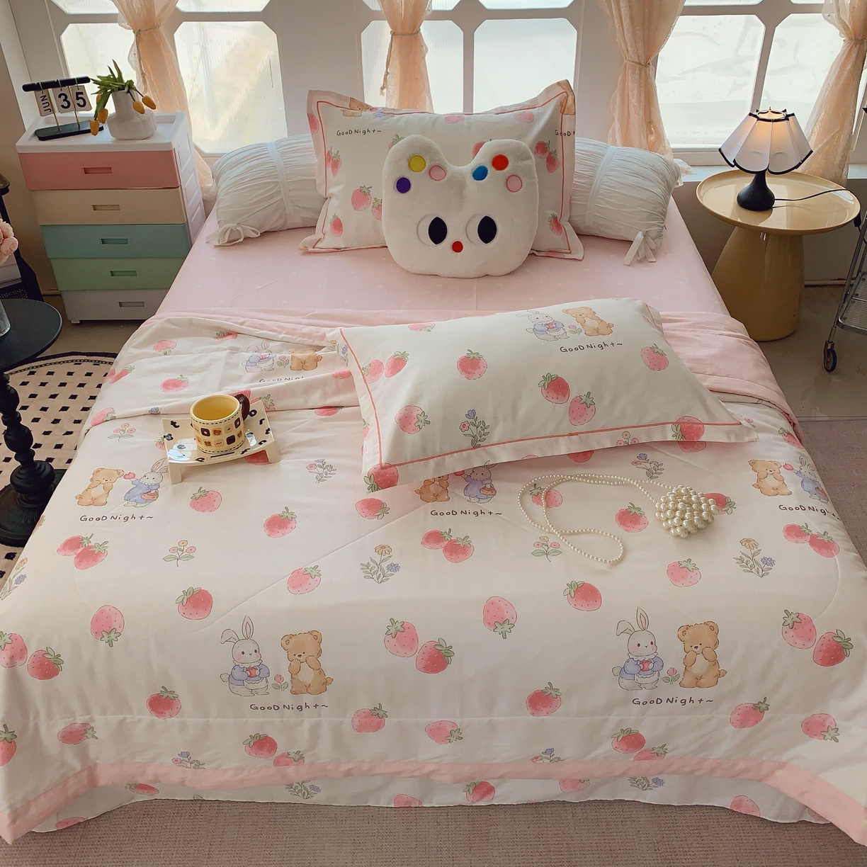 91家纺网 家纺一手货源 找家纺 莱豫家纺 2025春夏新款纯棉全棉夏被夏凉被四件套 草莓兔